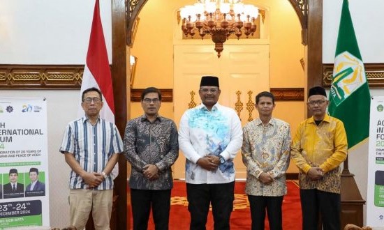 Pj Gubernur Aceh, Safrizal ZA menegaskan peringatan 20 tahun tsunami Aceh menjadi momen penting untuk merefleksikan bencana terbesar di dunia