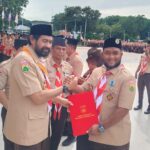 Ketua Gerakan Pramuka Kwartir Daerah Aceh, H. Muzakir Manaf disapa Mualem, jadi pembina upacara pada Peringatan Hari Pramuka ke-63 tahun 2024