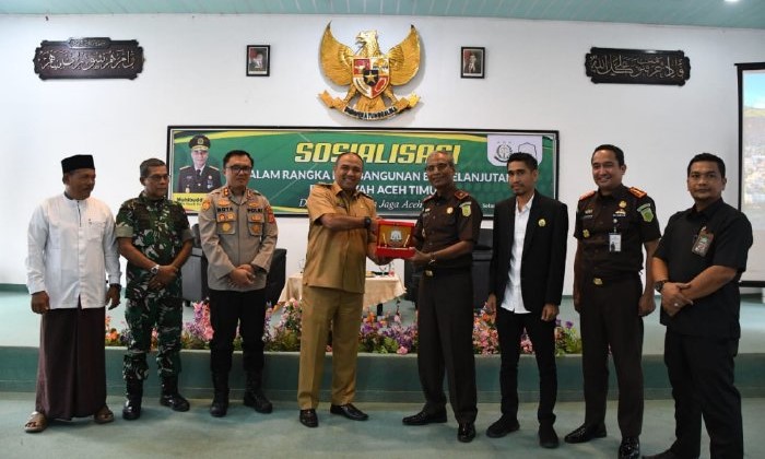 Pj Bupati Aceh Timur Amrullah M Ridha menyambut kedatangan Plt Kajati Aceh Muhibuddin, SH, MH ke Kabupaten Aceh Timur