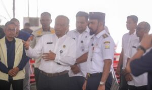 Bupati Aceh Timur Iskandar Usman Al-Farlaky meninjau langsung pelaksanaan ujian seleksi PPPK Tahap II yang berlangsung di Royal Hotel Idi