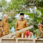 Bupati Aceh Timur, Iskandar Usman Al-Farlaky, S.Hi., M.Si memastikan pembangunan jembatan di Gampong Seuneubok Tengoh akan dimulai tahun ini
