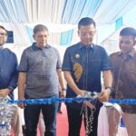 Walikota Langsa Jeffry Sentana S Putra, SE, meresmikan Laboratorium Klinik Bio-Care, di Jalan Ahmad Yani, Gampong (Desa) Paya Bujok Seuleumak