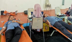 keluarga besar Medco E&P Malaka berkolaborasi bersama UTD RSUD Zubir Mahmud dan PMI Kota Langsa menggelar kegiatan donor darah