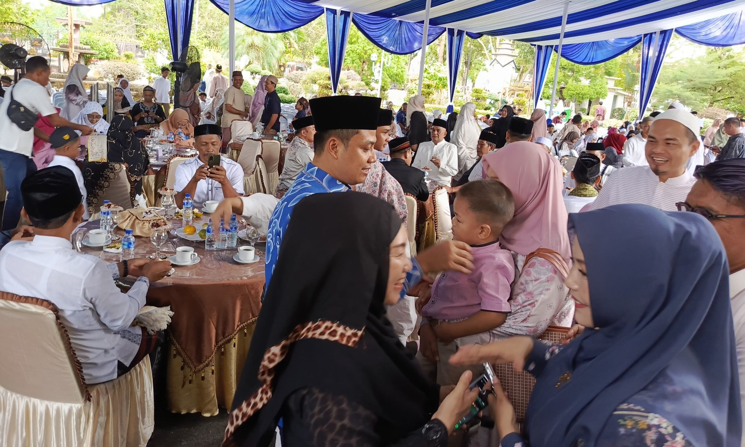 Walikota Langsa Jeffry Sentana S Putra SE dan Wakil Walikota Langsa Muhammad Haikal Alfisyahrin ST menggelar Open House