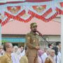 Bupati Aceh Timur,  Iskandar Usman Al-Farlaky memimpin apel bersama pasca Iduladha di Rumah Sakit Umum Daerah (RSUD) dr. Zubir Mahmud