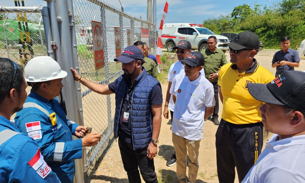 Bupati Aceh Timur, Iskandar Usman Al-Farlaky elakukan kunjungan kerja ke Sumur AS9 dan CPP Blok A, wilayah operasi PT Medco E&P Malaka