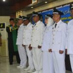 Walikota Langsa Jeffry Sentana S Putra melantik dan mengambil sumpah tujuh orang Pj Geuchik di Aula Setdakot Langsa, Kamis 23 Oktober 2025