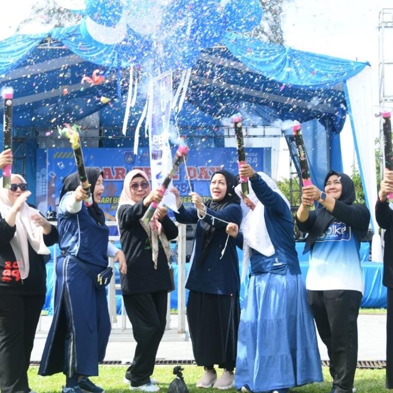 Pemko Langsa launching "Car Free Day" dalam rangka memperingati Hari Ulang Tahun (HUT) Pemerintah Kota (Pemko) Langsa ke-24 Pemko Langsa launching "Car Free Day" dalam rangka memperingati Hari Ulang Tahun (HUT) Pemerintah Kota (Pemko) Langsa ke-24